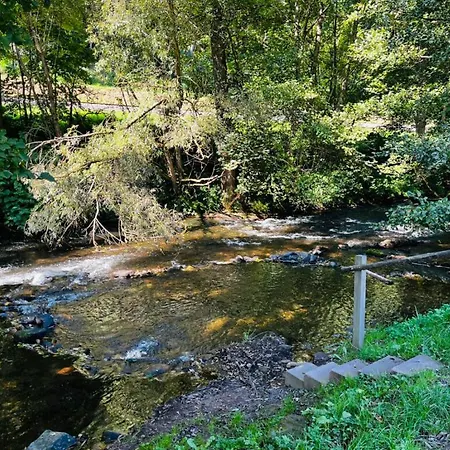Village de vacances Tiny House Oase Mit Sauna Am Fluss